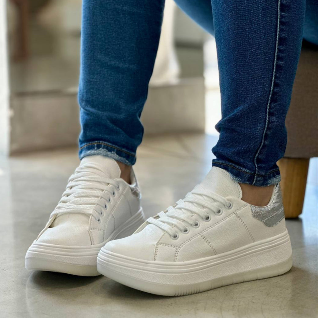Tenis blancos para mujer D875