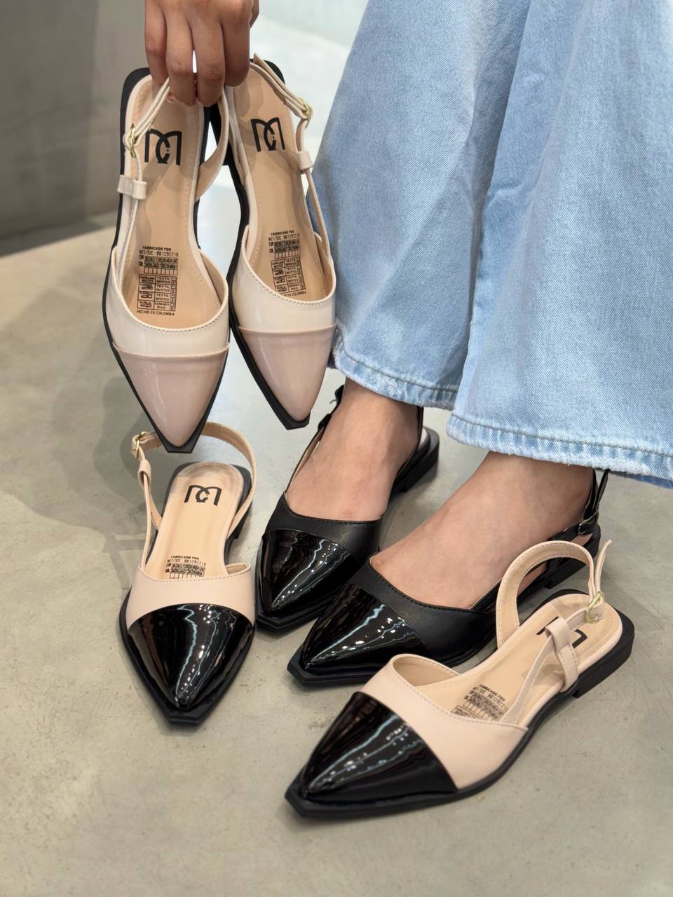 Baleta Slingback punta charol VL11 negra